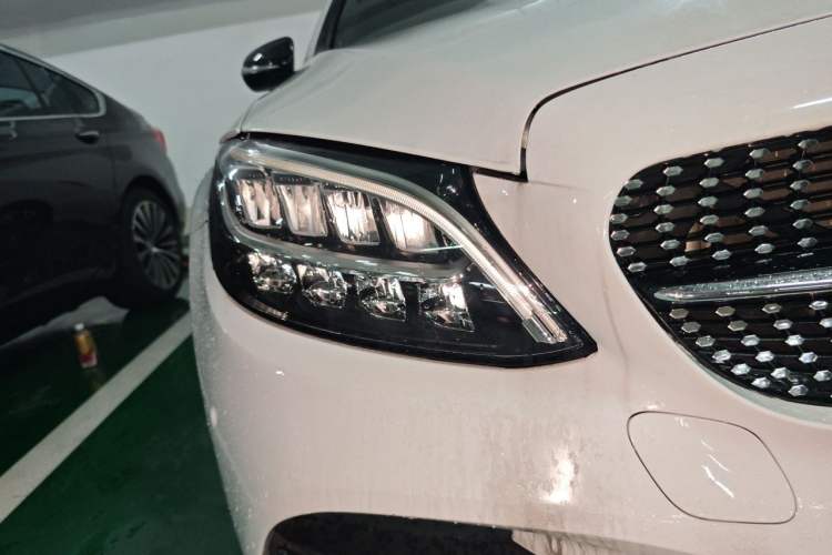 Used Mercedes-Benz C-Class 2019 C 260 Sport Edition Right Front Headlight