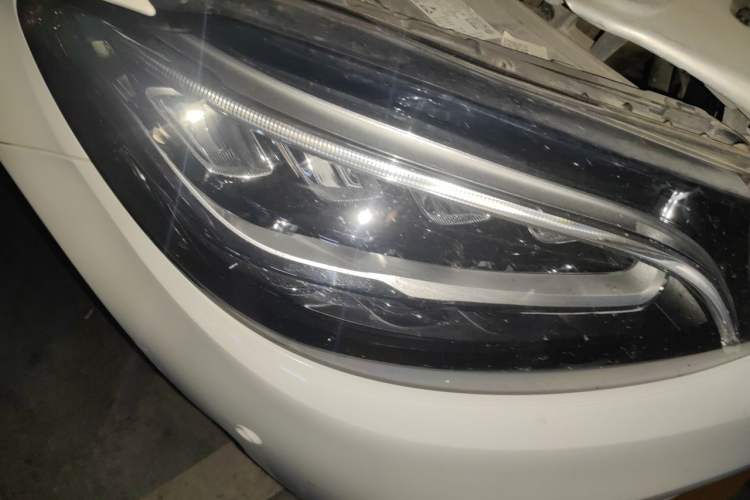 Used Mercedes-Benz C-Class 2019 C 260 L Sport Edition Right Front Headlight