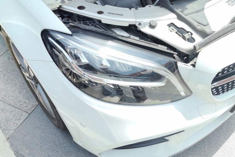 Used Mercedes-Benz C-Class 2019 C 260 L Sport Edition Right Front Headlight