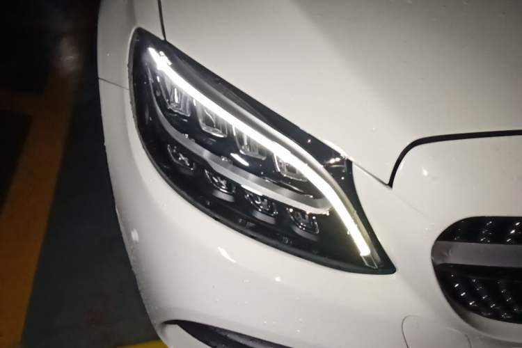 Used Mercedes-Benz C-Class 2019 C 260 Sport Edition Right Front Headlight