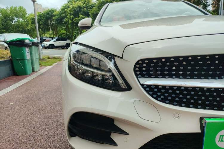 Used Mercedes-Benz C-Class 2019 Restyled C 260 L Sport Edition Right Front Headlight