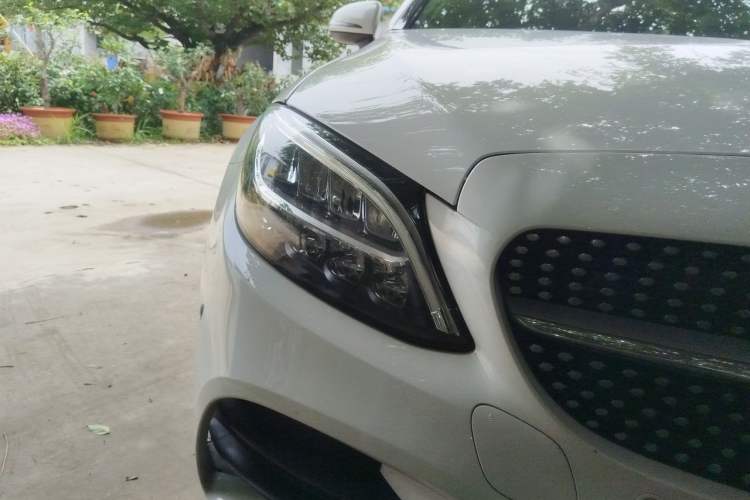 Used Mercedes-Benz C-Class 2019 C 260 Coupe Right Front Headlight