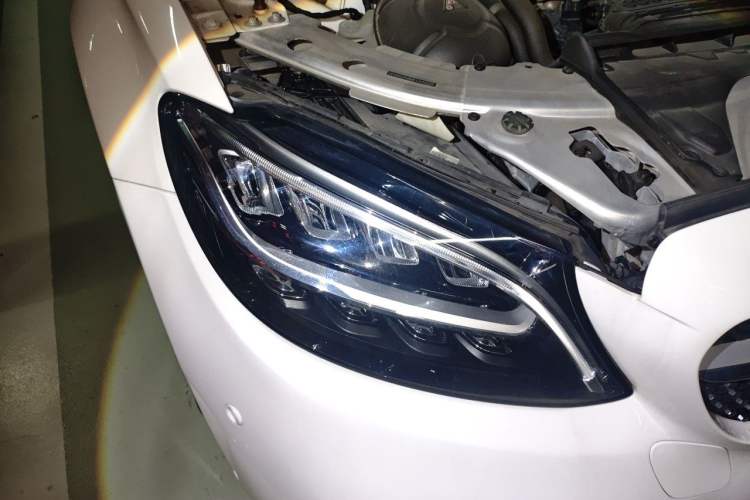 Used Mercedes-Benz C-Class 2019 Restyled C 260 L Sport Edition Right Front Headlight