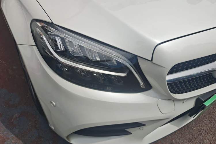 Used Mercedes-Benz C-Class 2019 Restyled C 260 L Sport Edition Right Front Headlight