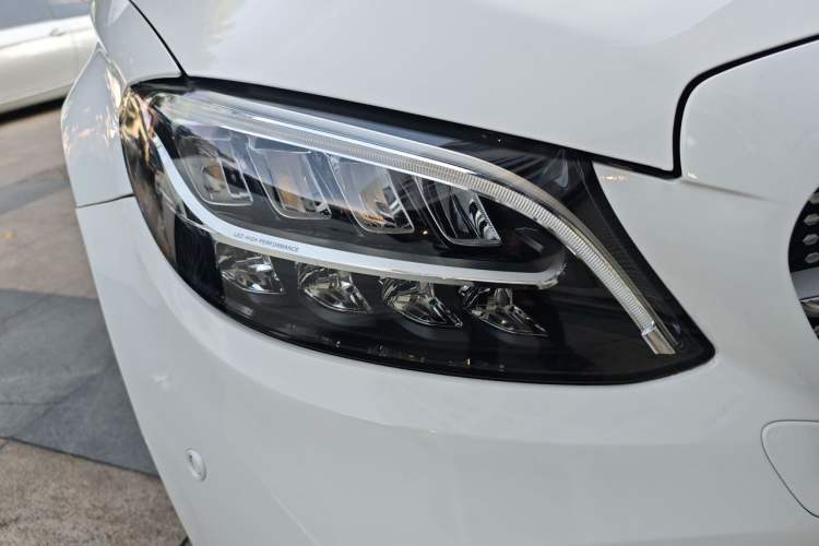 Used Mercedes-Benz C-Class 2019 C 180 L Fashion Edition Sport Version Right Front Headlight