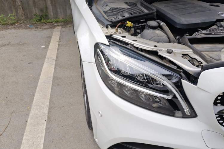 Used Mercedes-Benz C-Class 2019 C 260 Estate Right Front Headlight