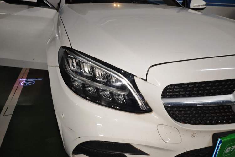 Used Mercedes-Benz C-Class 2019 C 180 L Fashion Edition Sport Version Right Front Headlight