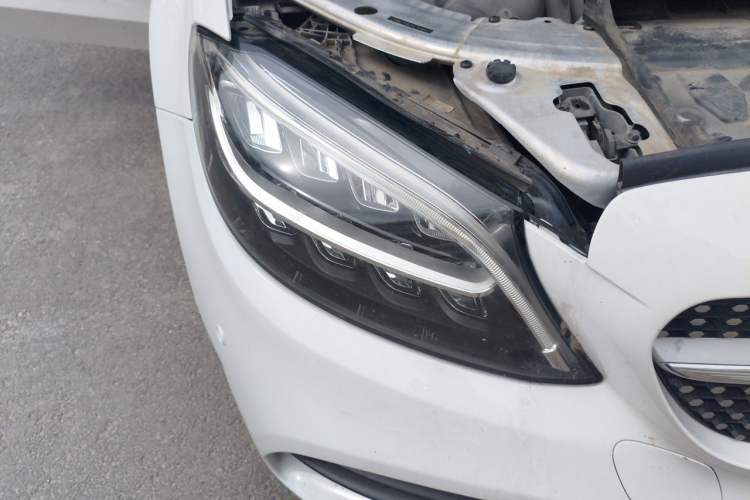 Used Mercedes-Benz C-Class 2019 Restyled C 260 L Sport Edition Right Front Headlight