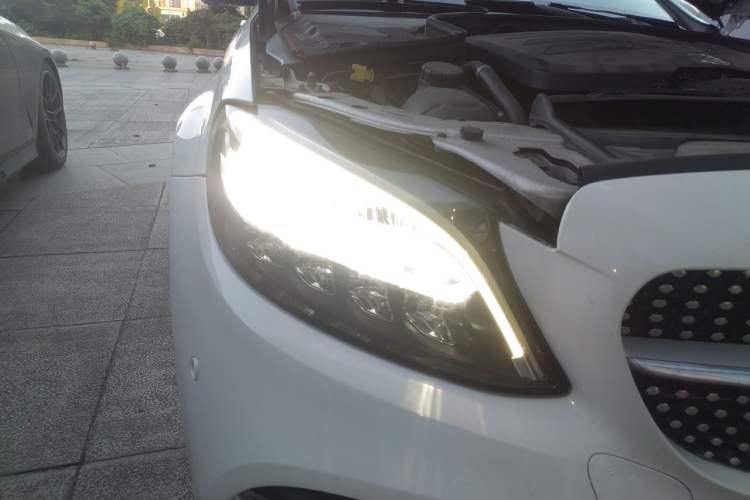 Used Mercedes-Benz C-Class 2019 C 260 L Sport Edition Right Front Headlight
