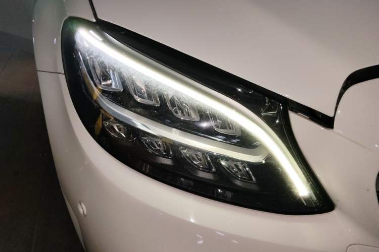 Used Mercedes-Benz C-Class 2019 C 260 Coupe Right Front Headlight