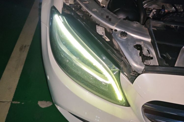 Used Mercedes-Benz C-Class 2019 C 260 Sport Edition Right Front Headlight