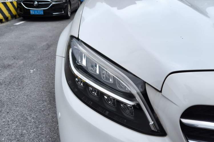 Used Mercedes-Benz C-Class 2019 C 260 Sport Edition Right Front Headlight