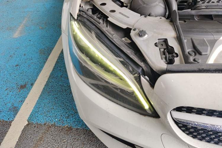 Used Mercedes-Benz C-Class 2019 C 260 L Sport Edition Right Front Headlight