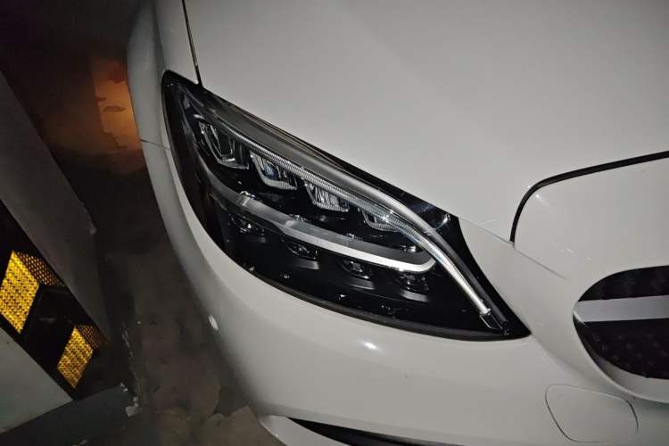 Used Mercedes-Benz C-Class 2019 C 180 L Fashion Edition Sport Version Right Front Headlight