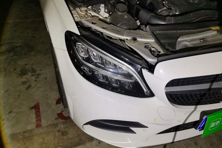 Used Mercedes-Benz C-Class 2019 C 180 L Fashion Edition Sport Version Right Front Headlight