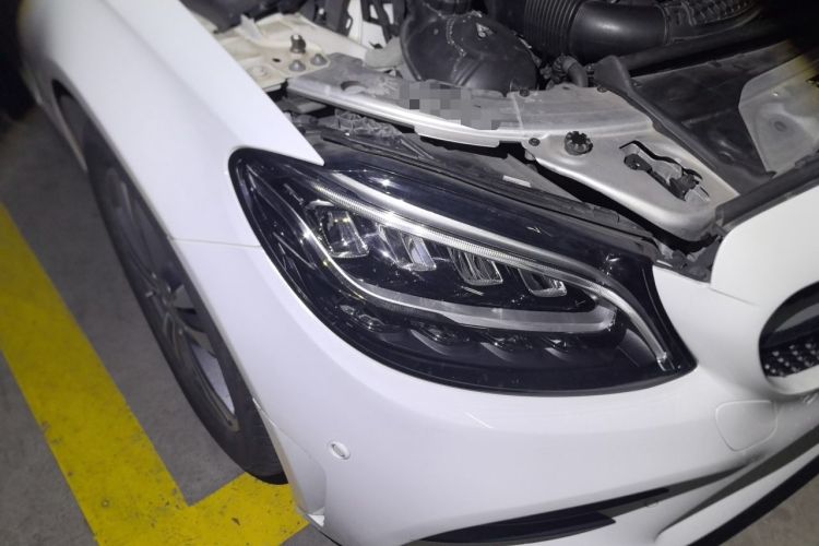 Used Mercedes-Benz C-Class 2019 C 180 L Fashion Edition Sport Version Right Front Headlight