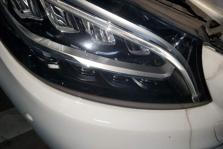 Used Mercedes-Benz C-Class 2019 C 180 L Fashion Edition Sport Version Right Front Headlight