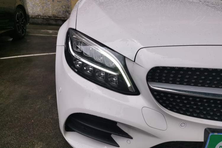 Used Mercedes-Benz C-Class 2019 Restyled C 260 L Sport Edition Right Front Headlight