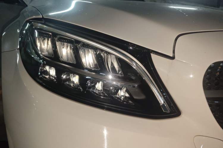 Used Mercedes-Benz C-Class 2019 C 180 L Dynamic Sports Edition Right Front Headlight