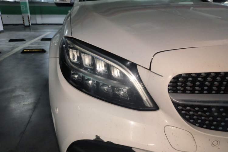 Used Mercedes-Benz C-Class 2019 C 180 L Fashion Edition Sport Version Right Front Headlight
