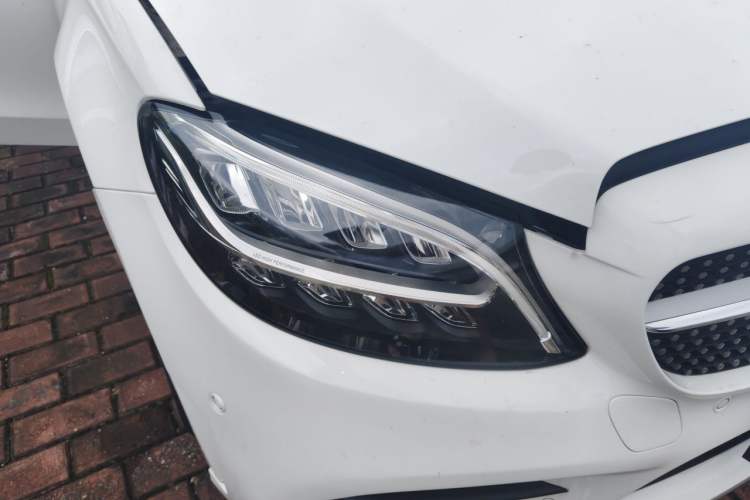 Used Mercedes-Benz C-Class 2019 C 180 L Fashion Edition Sport Version Right Front Headlight