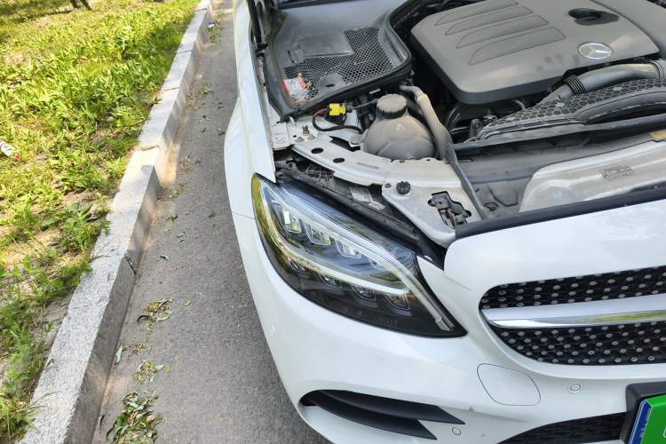 Used Mercedes-Benz C-Class 2019 Restyled C 260 L Sport Edition Right Front Headlight