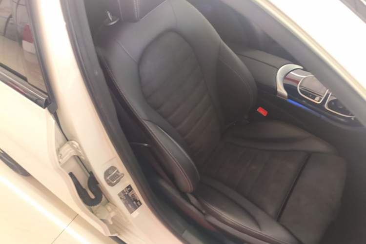 Used Mercedes-Benz C-Class 2019 C 260 Sport Edition Right Front Seat