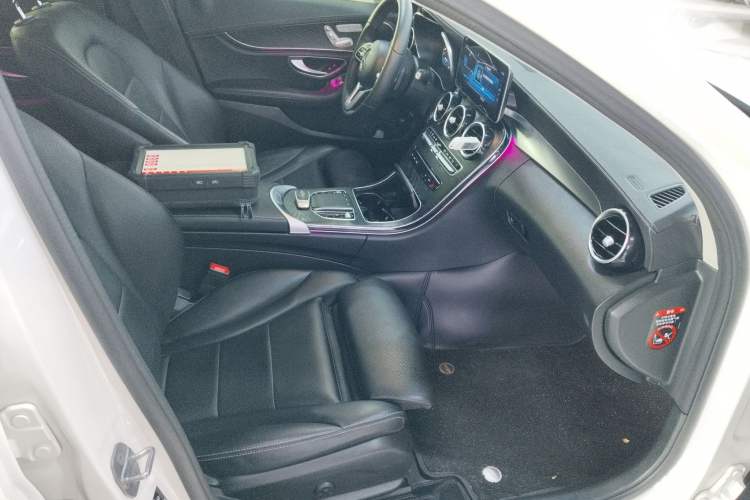 Used Mercedes-Benz C-Class 2019 C 260 L 4MATIC Sport Edition Right Front Seat