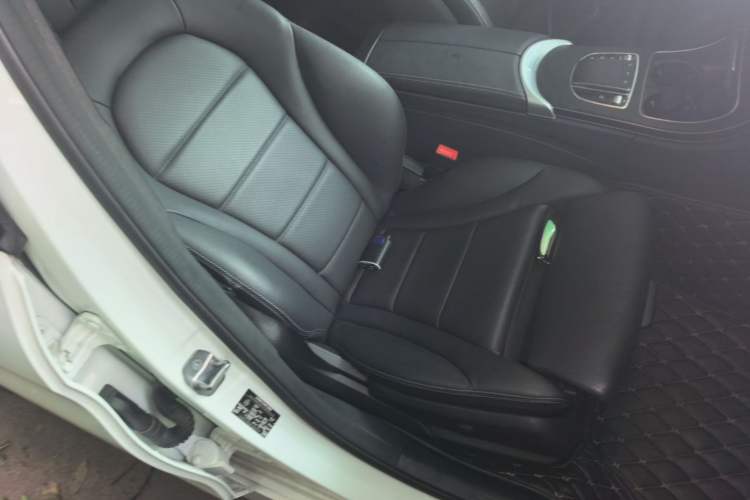 Used Mercedes-Benz C-Class 2019 C 260 L Sport Edition Right Front Seat