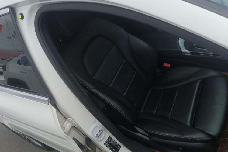 Used Mercedes-Benz C-Class 2019 Restyled C 260 L Sport Edition Right Front Seat