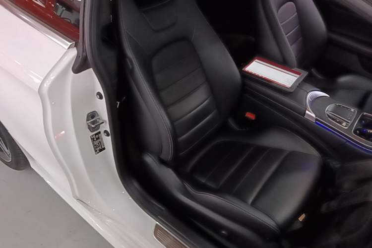 Used Mercedes-Benz C-Class 2019 C 260 Coupe Right Front Seat