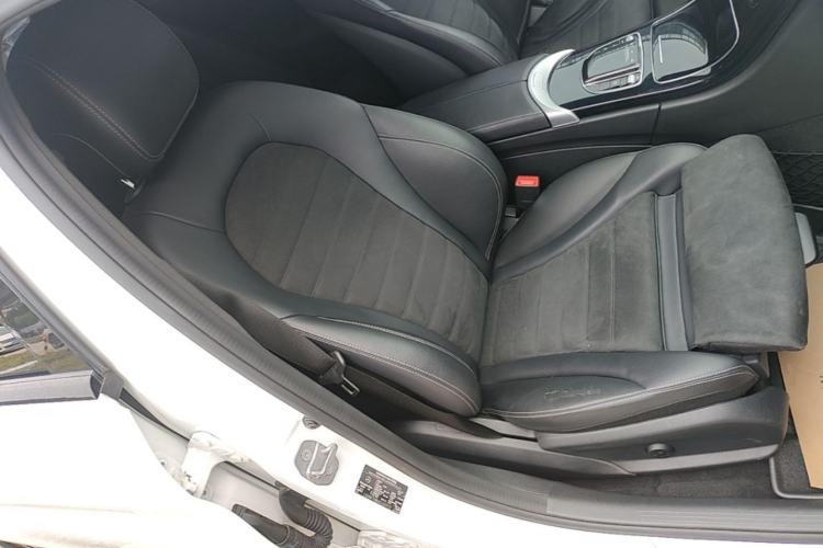 Used Mercedes-Benz C-Class 2019 C 260 Sport Edition Right Front Seat