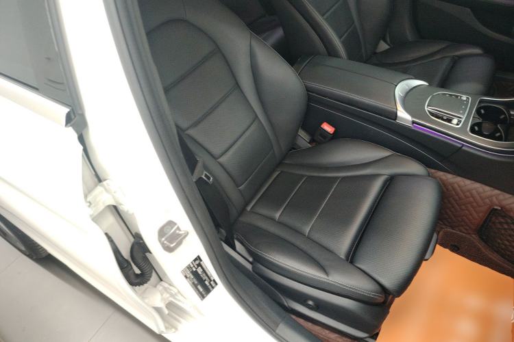 Used Mercedes-Benz C-Class 2019 C 260 Estate Right Front Seat