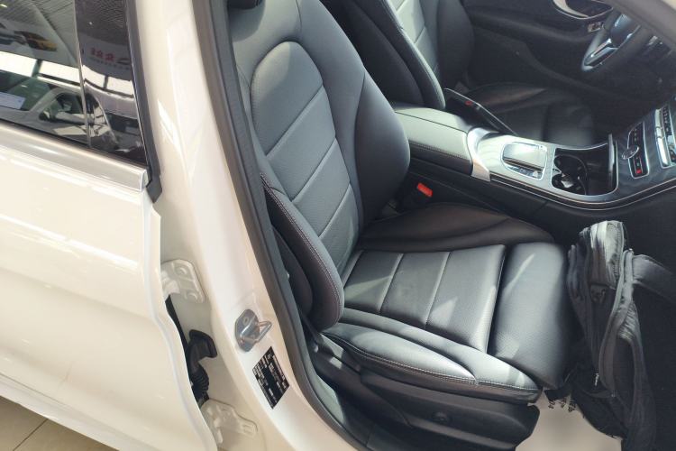 Used Mercedes-Benz C-Class 2019 C 260 Estate Right Front Seat