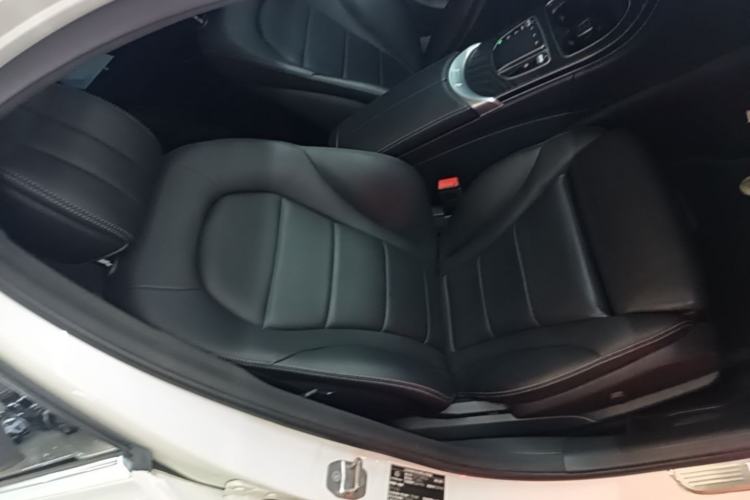 Used Mercedes-Benz C-Class 2019 Restyled C 260 L Sport Edition Right Front Seat