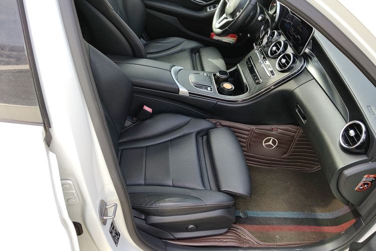 Used Mercedes-Benz C-Class 2019 C 180 L Fashion Edition Sport Version Right Front Seat