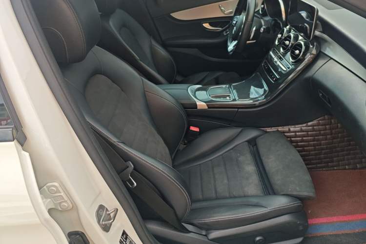 Used Mercedes-Benz C-Class 2019 C 260 Sport Edition Right Front Seat