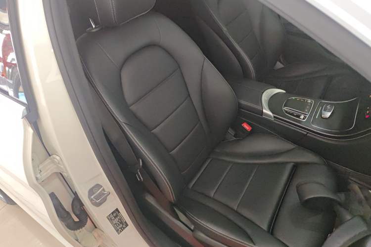 Used Mercedes-Benz C-Class 2019 C 180 L Fashion Edition Sport Version Right Front Seat