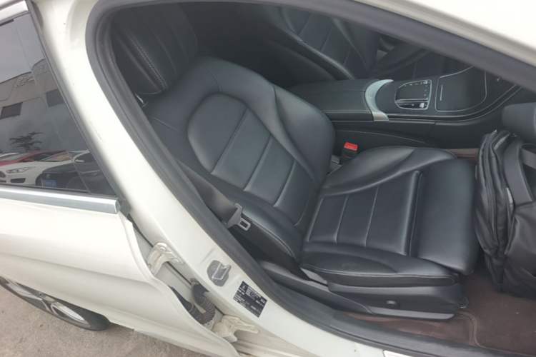 Used Mercedes-Benz C-Class 2019 Restyled C 260 L Sport Edition Right Front Seat
