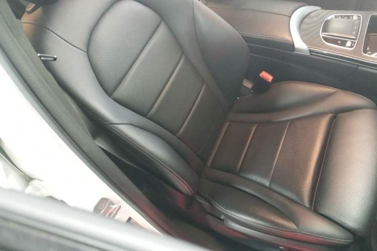 Used Mercedes-Benz C-Class 2019 C 260 Estate Right Front Seat