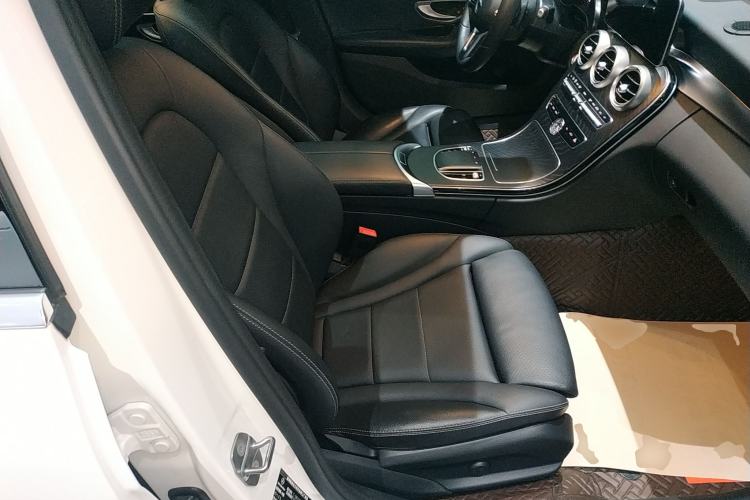 Used Mercedes-Benz C-Class 2019 C 180 Estate Right Front Seat