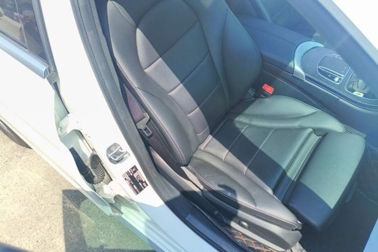 Used Mercedes-Benz C-Class 2019 C 180 L Fashion Edition Sport Version Right Front Seat