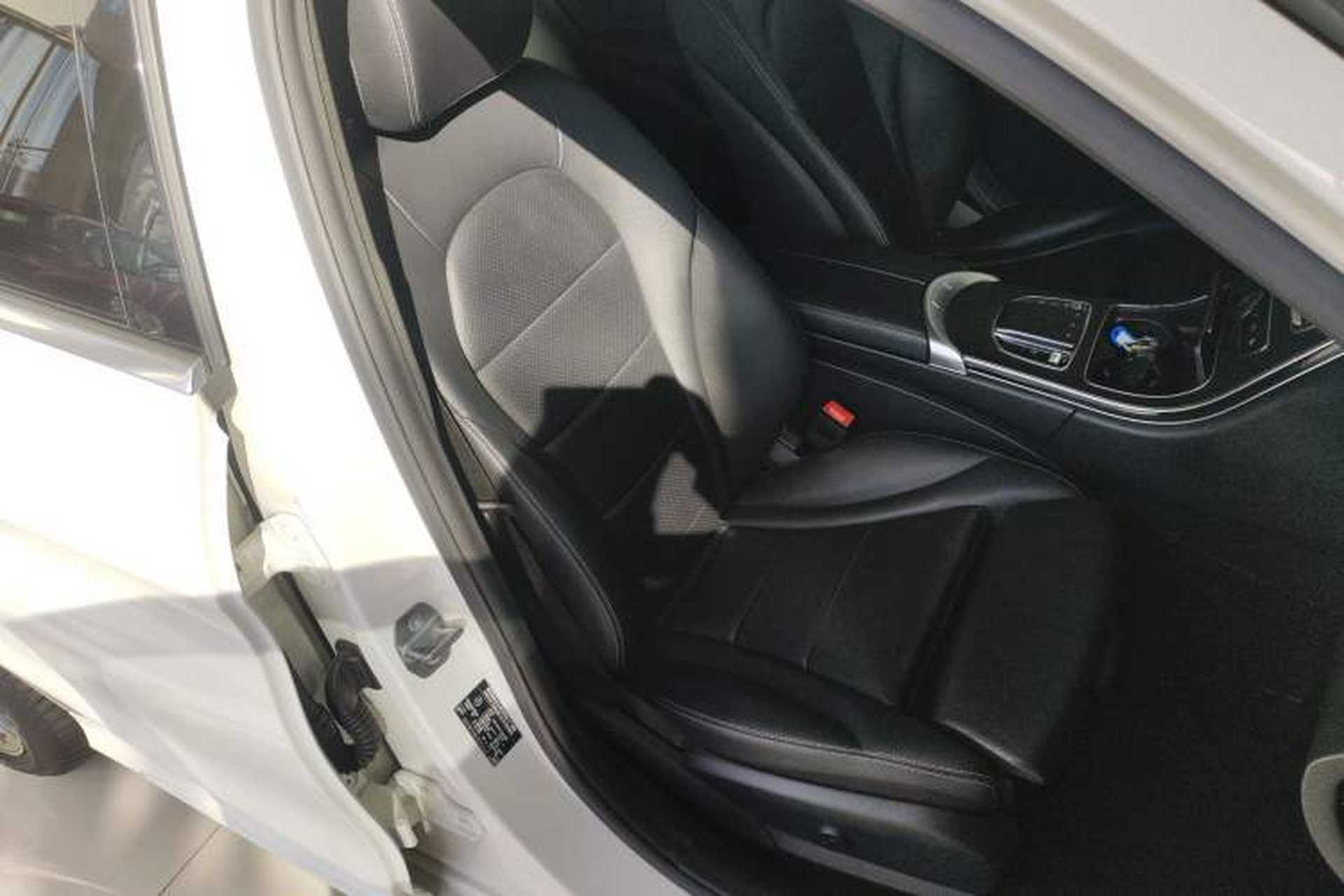 Used Mercedes-Benz C-Class 2019 C 260 Estate Right Front Seat