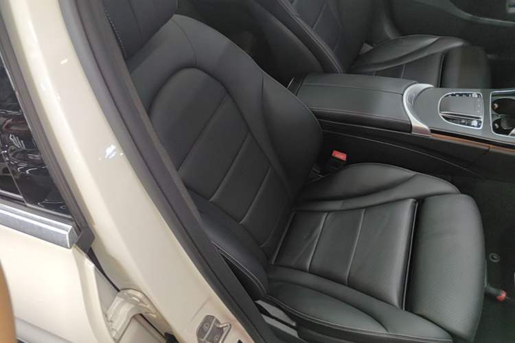 Used Mercedes-Benz C-Class 2019 Restyled C 260 L Sport Edition Right Front Seat