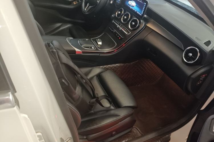 Used Mercedes-Benz C-Class 2019 C 180 L Fashion Edition Sport Version Right Front Seat