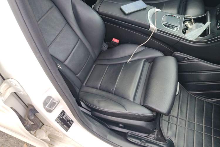 Used Mercedes-Benz C-Class 2019 Restyled C 260 L Sport Edition Right Front Seat