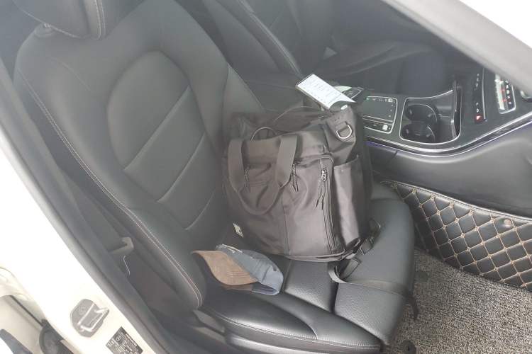 Used Mercedes-Benz C-Class 2019 C 260 L 4MATIC Sport Edition Right Front Seat