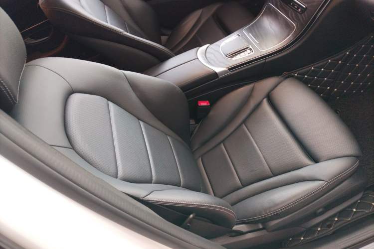 Used Mercedes-Benz C-Class 2019 C 180 L Fashion Edition Sport Version Right Front Seat