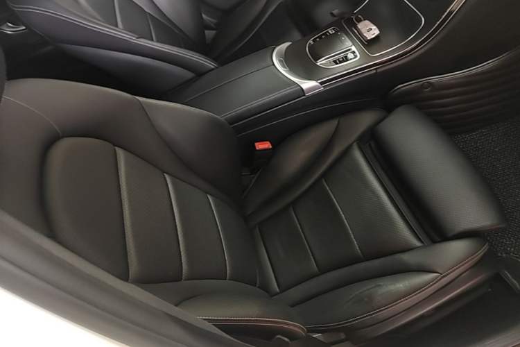 Used Mercedes-Benz C-Class 2019 C 180 L Fashion Edition Sport Version Right Front Seat
