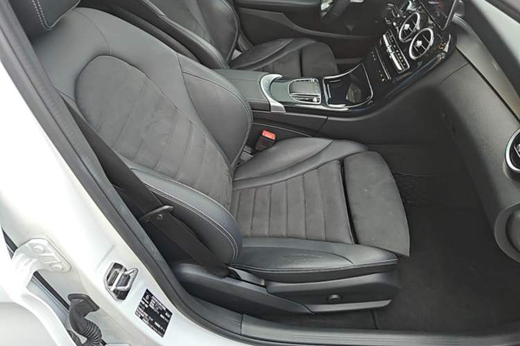 Used Mercedes-Benz C-Class 2019 C 260 Sport Edition Right Front Seat